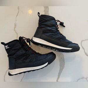 Sorel Whitney II Short Boots Girls 4 Youth Black Waterproof Insulated Winter